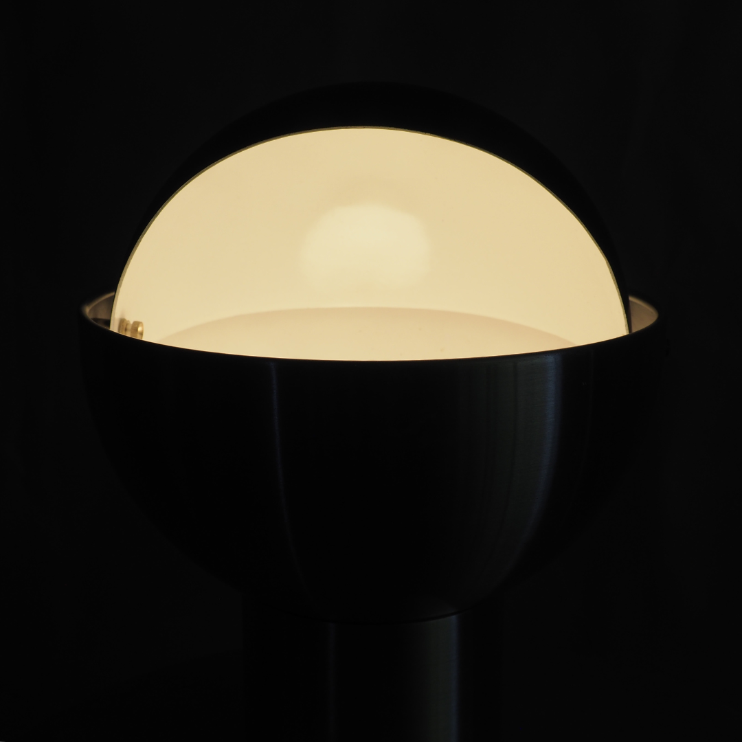 Eclipse Lamp