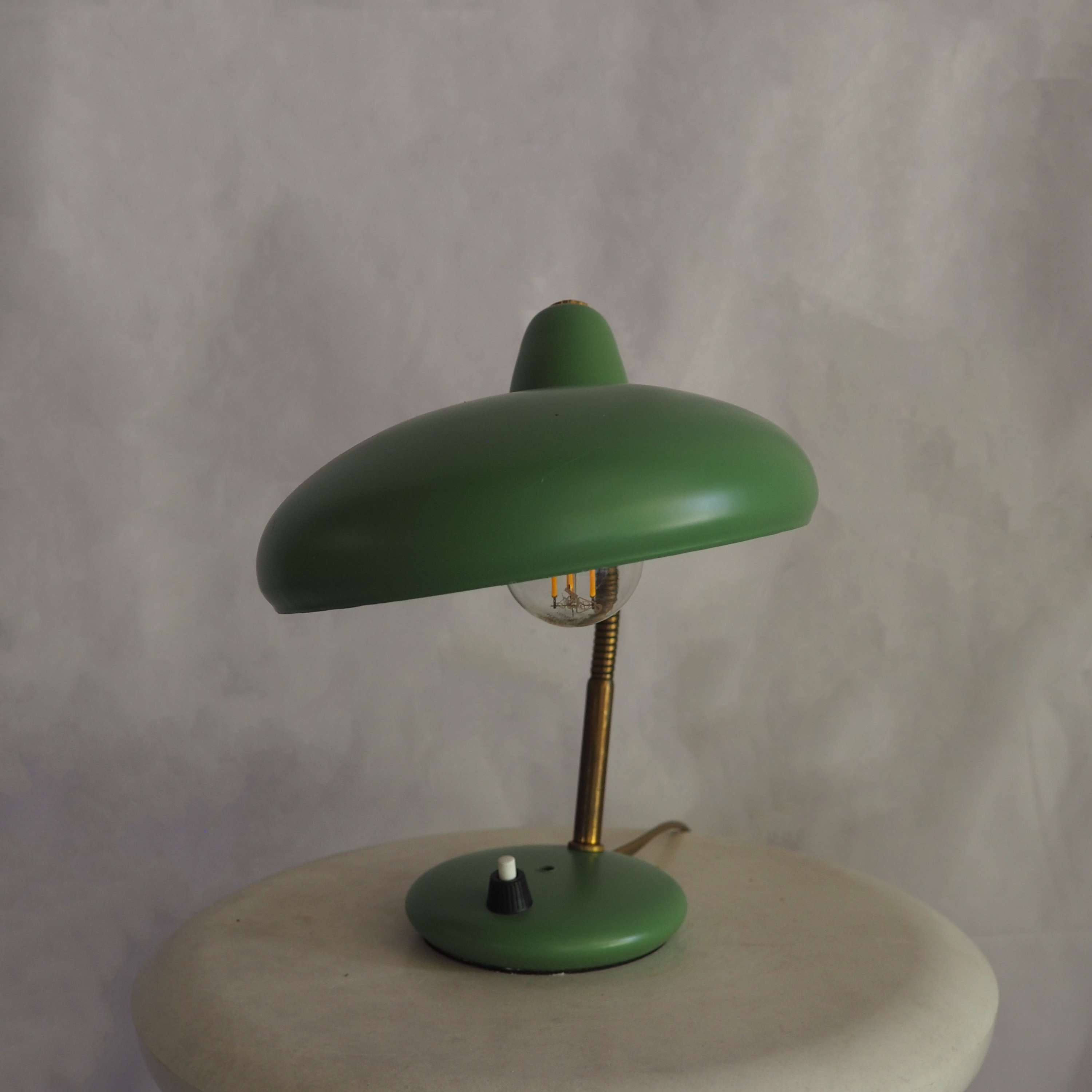 Art Deco Emerald Gooseneck Desk Lamp, 1920s-1930s