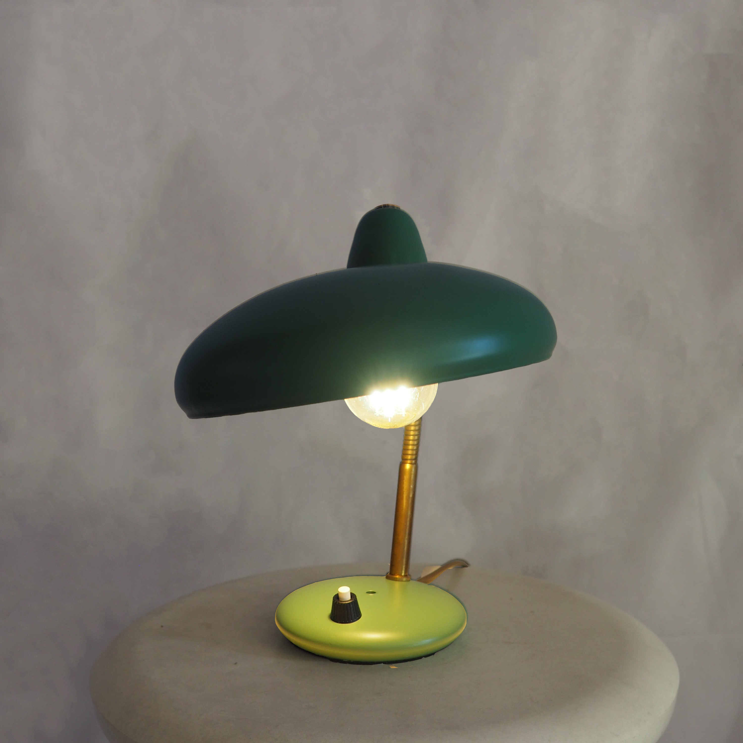 Art Deco Emerald Gooseneck Desk Lamp, 1920s-1930s