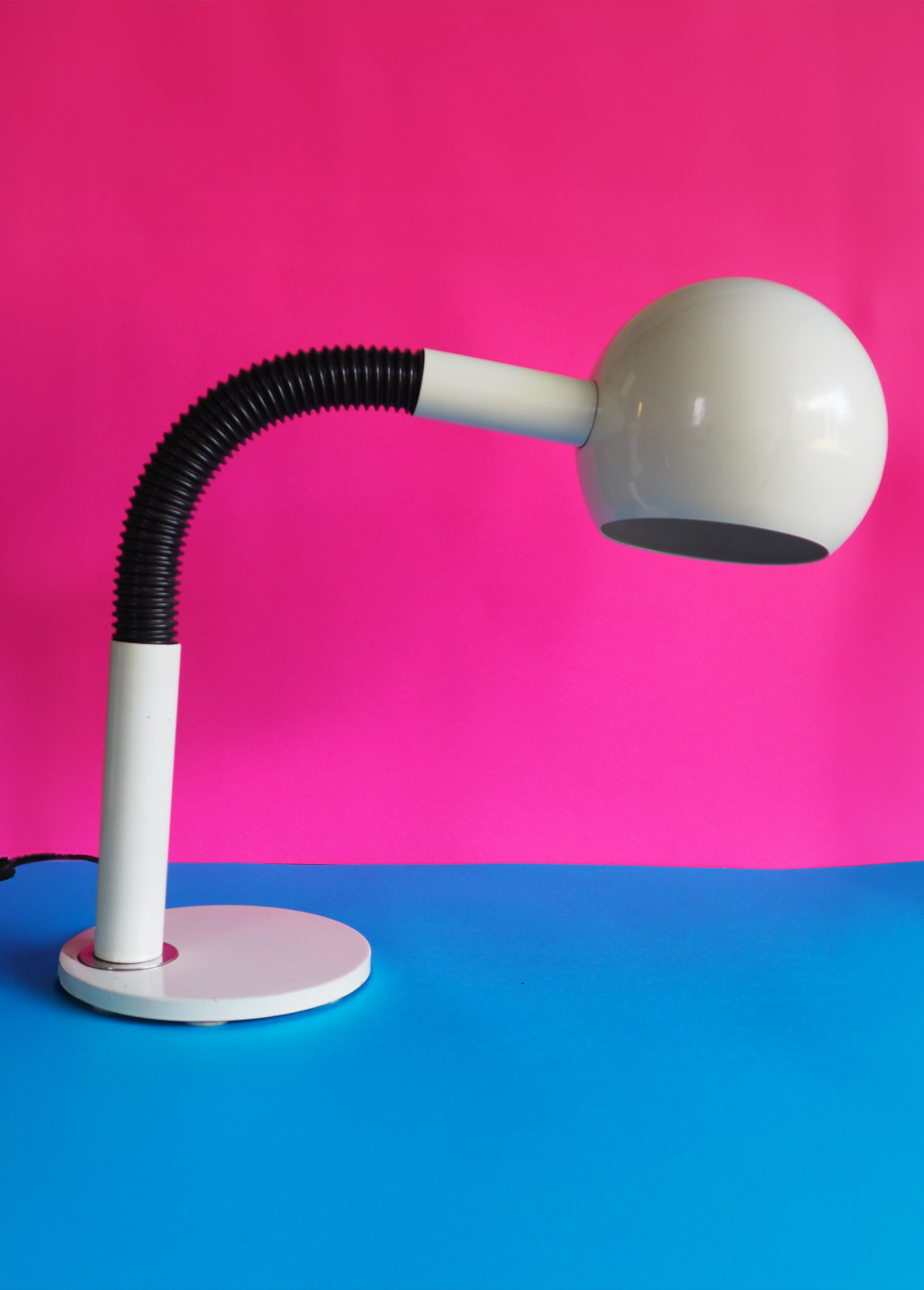 Hala Zeist Gooseneck White Eyeball Desk Lamp